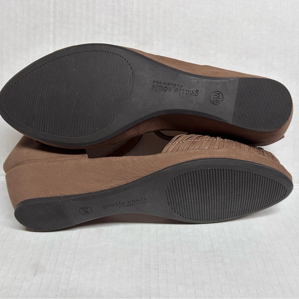 Gentle Souls Tan Women's Sandals By Kenneth Cole - Picture 7 of 8